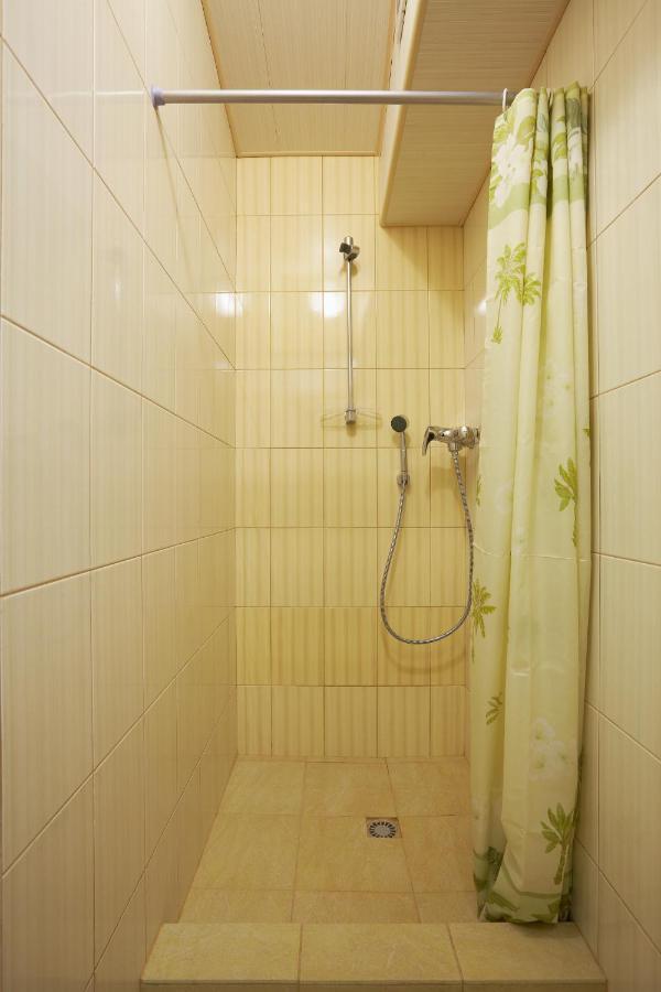 Apart Comfort Plus Hostel Lviv Exterior photo